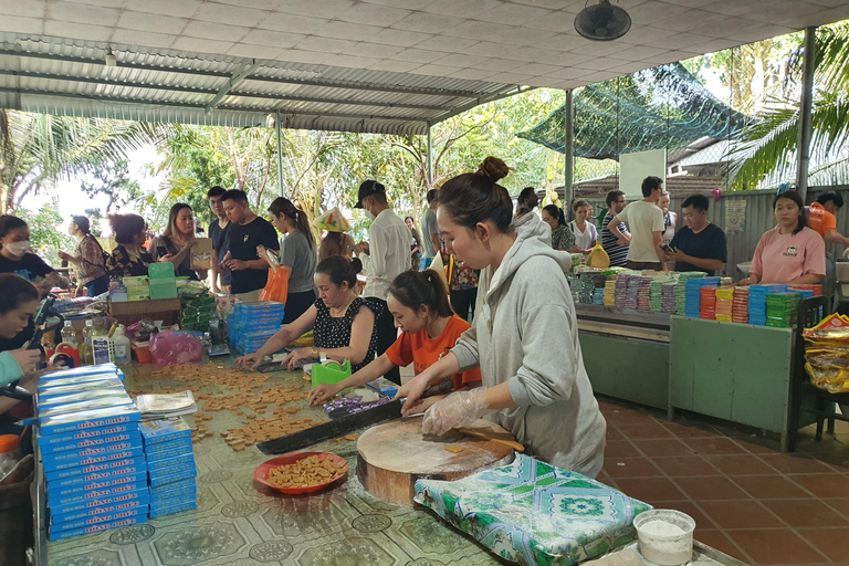 From Ho Chi Minh: Mekong Delta Day Tour with Lunch