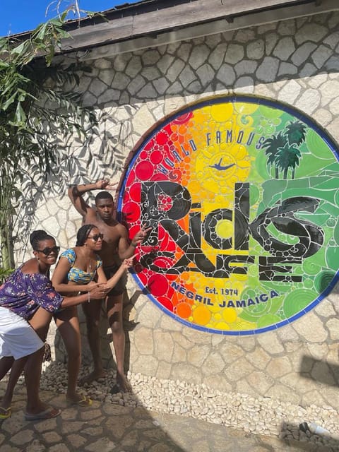Montego Bay, Negril Day Trip and Rick's Caf Sunset yakınlarında yapılacak şeyler - Hizvo