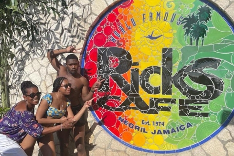 De Montego Bay: excursion d'une journée à Negril et coucher de soleil au Rick's Café