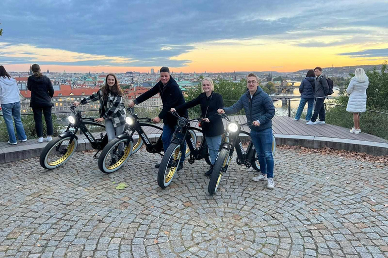 Prague Historical & Viewpoints Retro E-Bike Group Tour