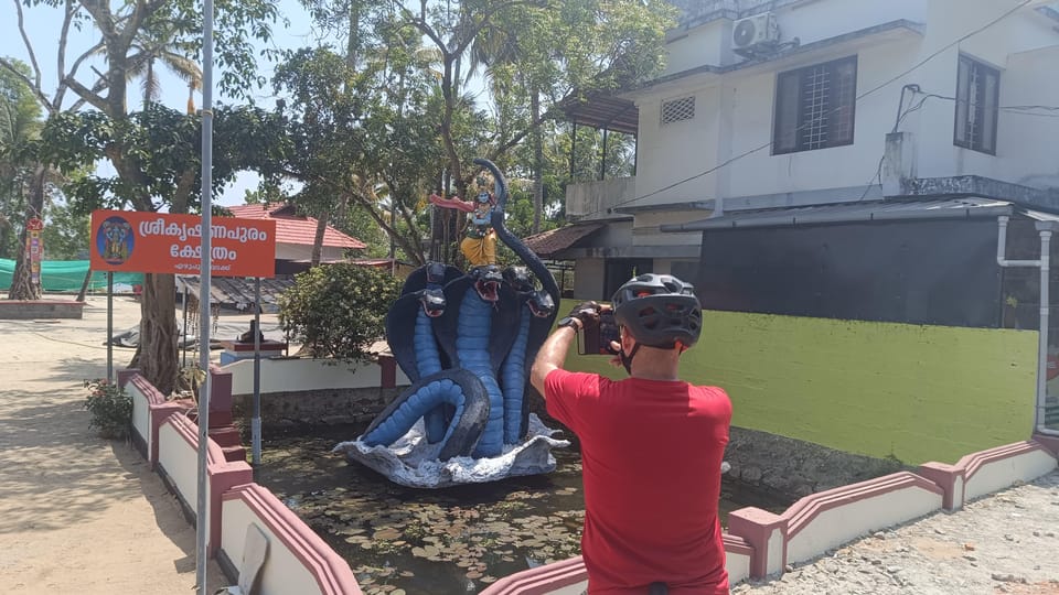 Fort Kochi Beach y Batchwater Cycling Tour (medio día) - Housity