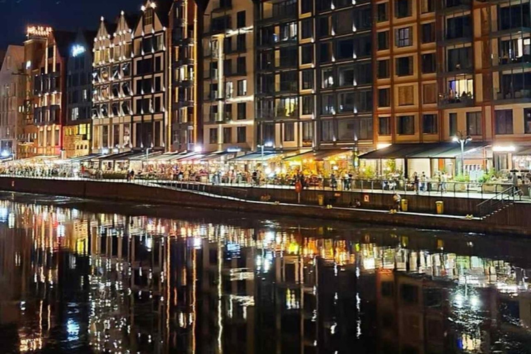 Gdańsk: nocny ekorejs po Motławie z gorącym winemGdańsk: nocny rejs ekologiczny po Motławie z gorącym winem