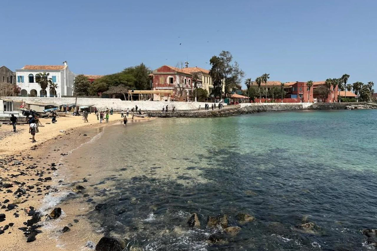Saly: Dakar City and Goree Island Tour with Pickup