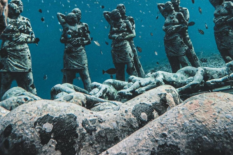 From Gili Trawangan: Sunset Snorkeling with Turtles & Statue Premium Small Group Sunset Tour