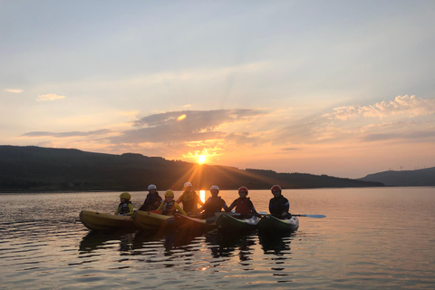 Donegal: Gita in kayak al tramonto sul lago Dunlewey