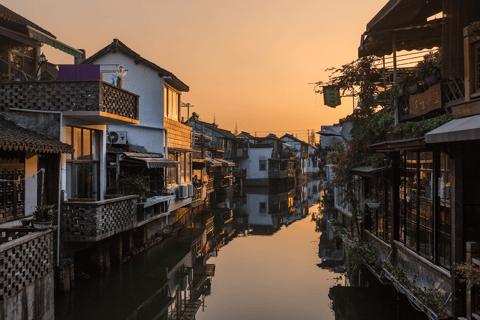 Shanghai: Zhujiajiao Water Town Day Trip Transfers included