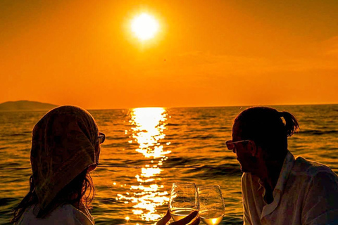 Héraklion : Tour en bateau au coucher du soleil sur l'île de DiaCircuit avec transferts