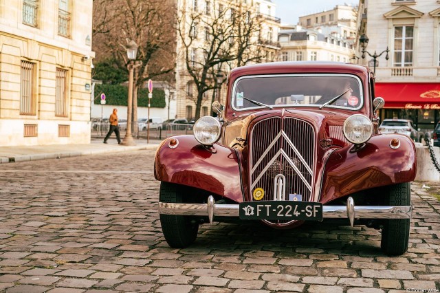 Visit Paris Take a Private City Tour in a Traction Avant or DS 21 in Paris