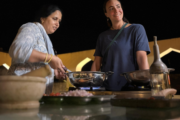 Jaipur: Amer Fort Rooftop Cooking Class with Dinner
