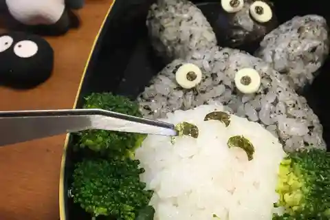 東京：かわいいキャラクターのお弁当作り