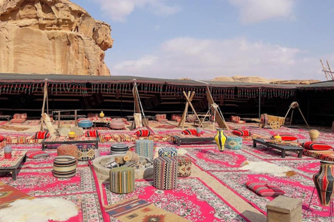 瓦迪拉姆沙漠探险之旅：超越地平线2-Hour 4x4 Safari