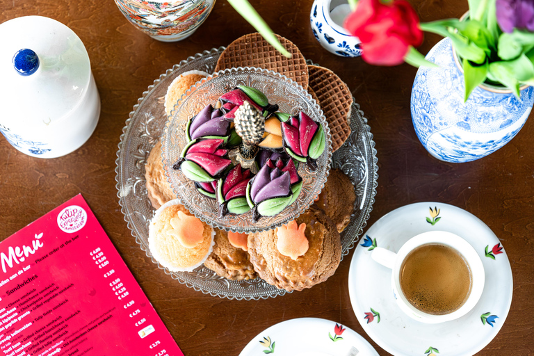 Tulip Experience and Tulip Fields Tour from Amsterdam