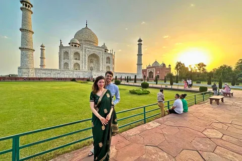 From Delhi: Taj Mahal & Agra Tour By Gatimaan Express Train