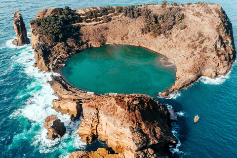 Vila Franca do Campo: Around The Islet Guided Boat Tour