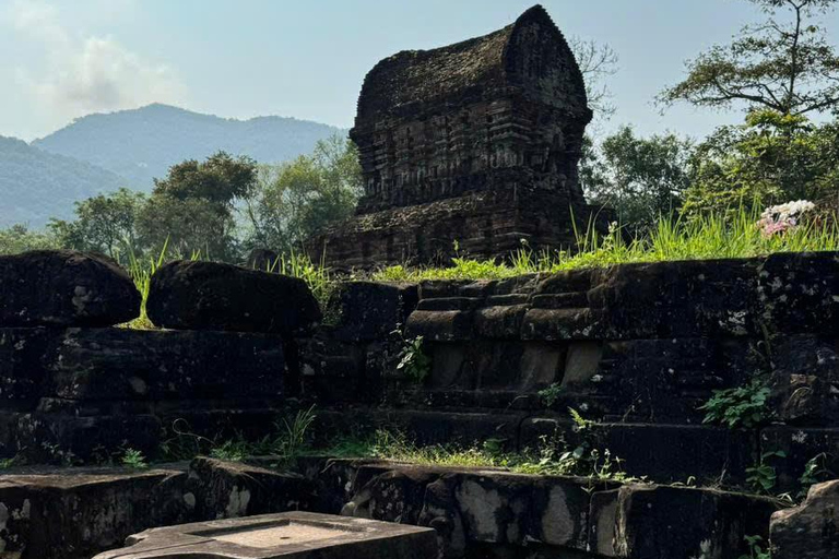 Hoi An/Da Nang: My Son Sanctuary, Golden Bridge & Marble MT Private Tour with a Licensed English-Speaking Guide