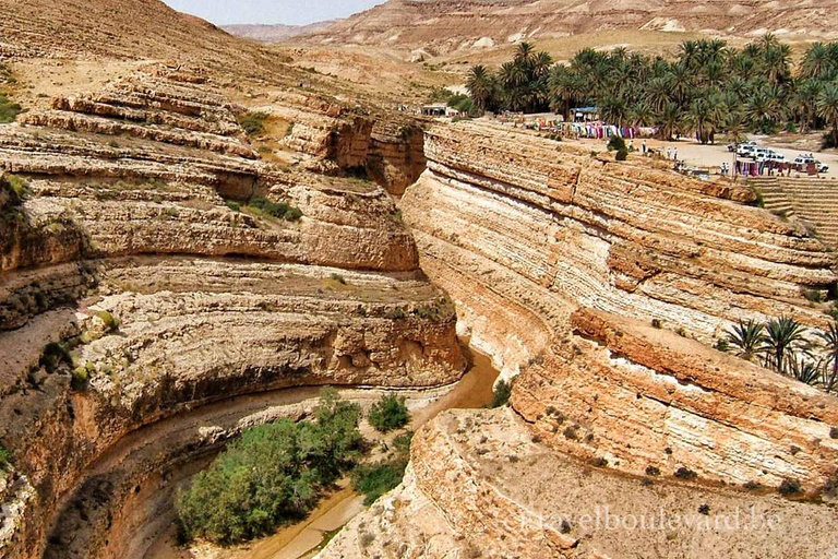 From Tunis: 2-Day Desert Tour with Night in Bedouin Tent