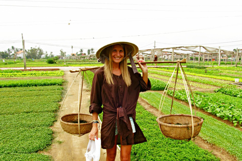 Hoi An: Tour durch das Dorf Tra Que und Unterricht zur Herstellung von Laternen