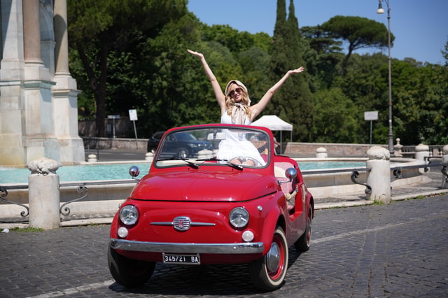 Rome in a Fiat Jolly: Private Vintage Ride & Photo Tour