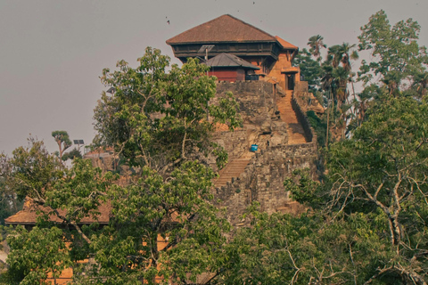Kathmandu: Pokhara Private Transfer with Manakamana Temple