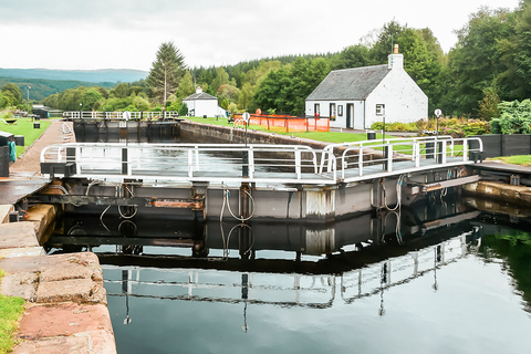 Édimbourg : Circuit Loch Ness, Glencoe et les Highlands écossaisVisite de groupe en anglais, Loch Ness et château