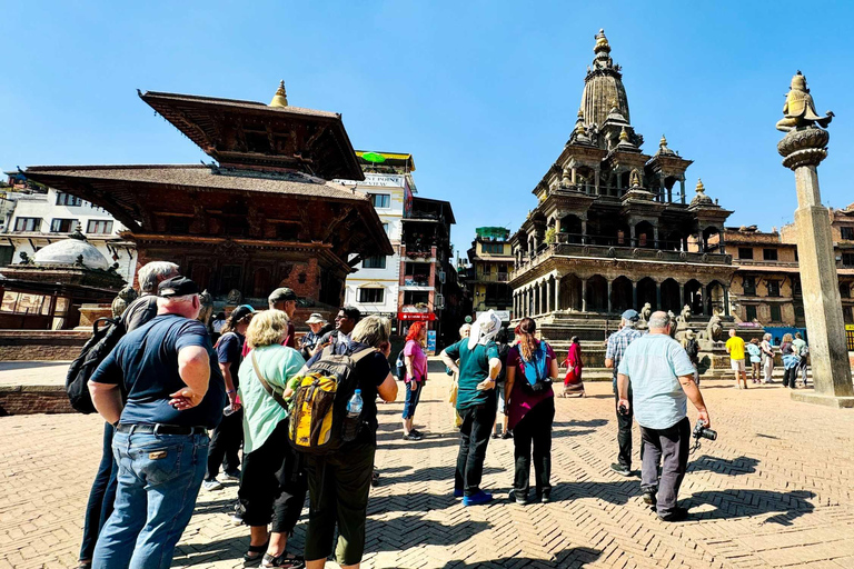 Kathmandu: Tour diurno di Bhaktapur e Nagarkot con guida