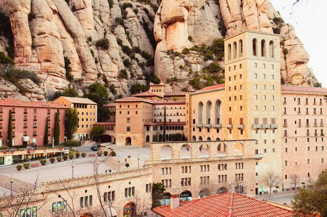 From Barcelona: Afternoon Montserrat Monastery &amp; Choir Tour