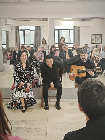 Flamenco Dance Class in Madrid: Discovering Dance and Rhythm