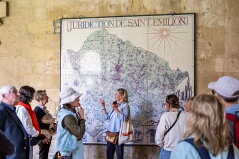 Da Bordeaux: gita di mezza giornata a Saint-Emilion con Eglise MonolitheGita di mezza giornata a Saint-Emilion con Eglise Monolithe