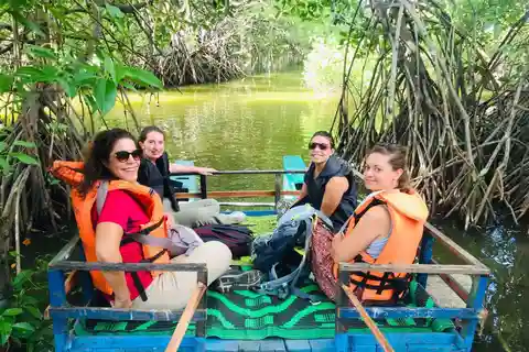 Arugam Bay: Lagoon Boat safari with Safety Measures