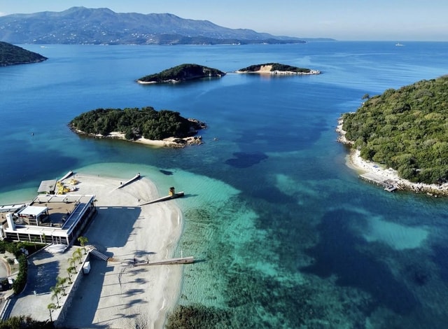 Tirana/Durres: Saranda, Ksamil, Blue Eye & Vjosa River Tour