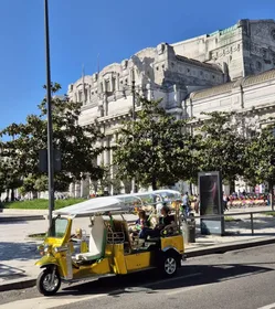 Mailand: Private Tuk-Tuk-Tour mit Abholung vom Hotel Mailand: Private Tuk-Tuk-Tour mit Abholung vom Hotel