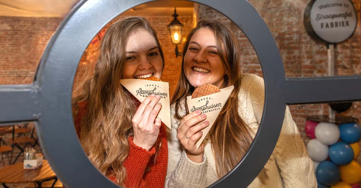 Afbeelding 8 van Gouda: toegangsbewijs siroopwafelfabriek inclusief siroopwafel