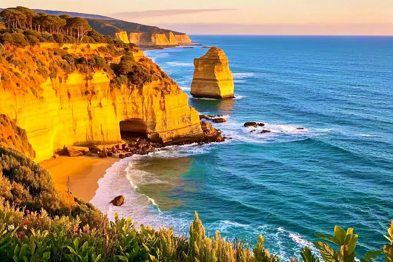 From Melbourne: Great Ocean Road & 12 Apostles Wild Day Tour
