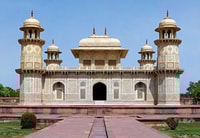 Agra, Tour Guide in Agra full-day - 8 Hours - Housity