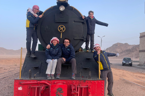 Wadi Rum: Jeep Tour and Overnight Bedouin Camp Experience