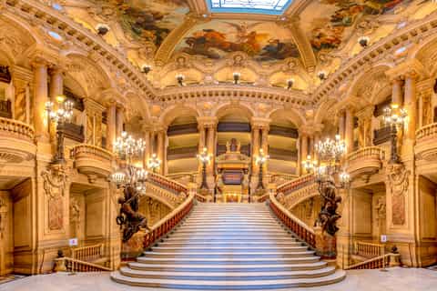 Opéra Garnier : visite guidée théâtralisée en français