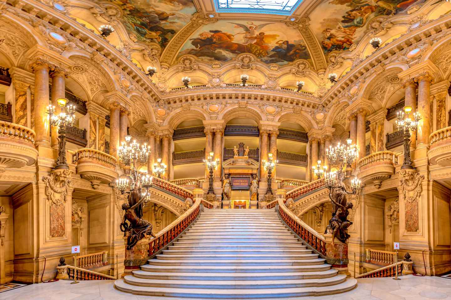 Opera Garnier: Dramatized guided visit in French or English - Opéra Garnier: Dramatized Guided Tour in French