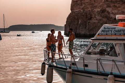 Malta: Blue Lagoon, Gozo and Crystal Lagoon Sea Cave Tour 5-Hour Cruise with Blue lagoon and 2.5 Hour stop in Gozo