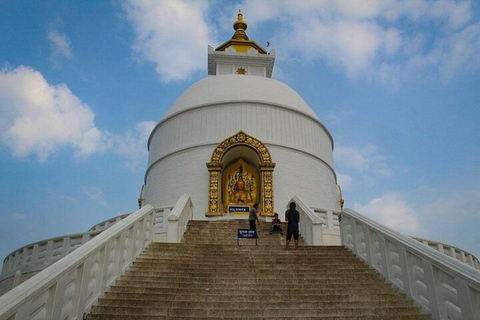 Vanuit Pokhara: Dagwandeling naar World Peace Stupa