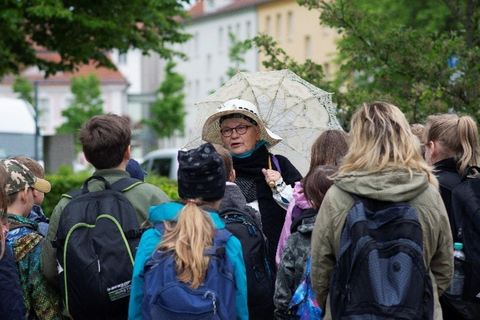 Frankfurt (Oder): Guided City Tours with Themed Specials Living Views: DDR Memories Tour with Actionbound App