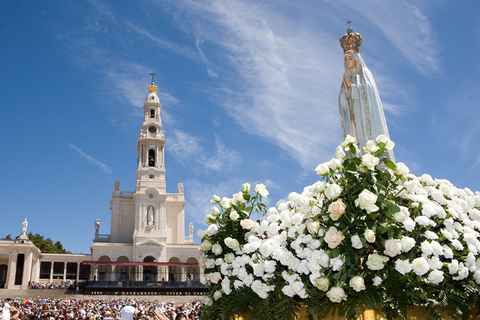 Fatima, Batalha, Nazare, Obidos Tour privato di un&#039;intera giornata