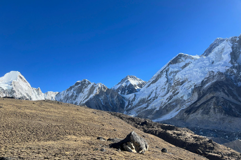 Excursão de helicóptero ao acampamento base do Everest - com serviço de busca no hotel e retornoPasseio de helicóptero pelo acampamento base do Everest