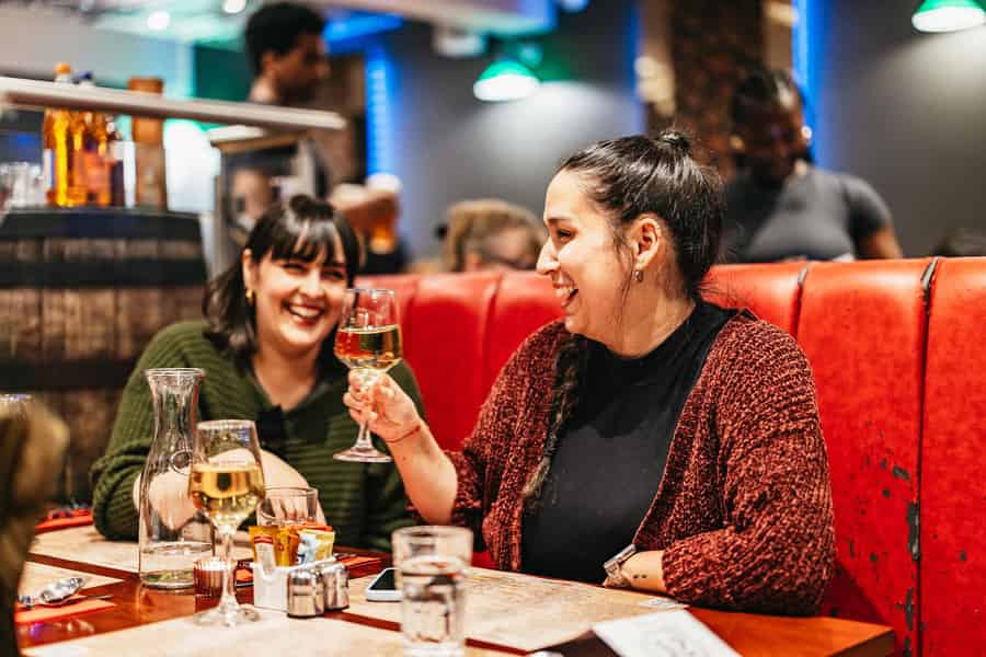 Edinburgh: Schottisches Abendessen und Folklore. Foto: GetYourGuide Edinburgh: Schottisches Abendessen und Folklore. Foto: GetYourGuide