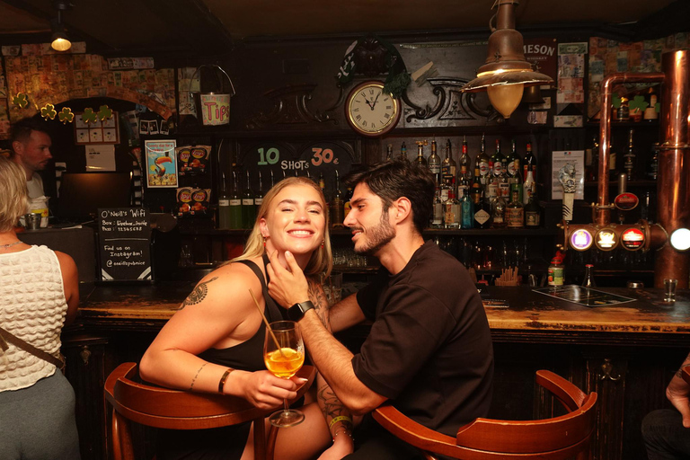 Cannes: Bar Crawl Madness 4 Bars, Wild Games &VIP Club Entry Cannes : Bar/Pub Crawl with Free Shots and VIP Access