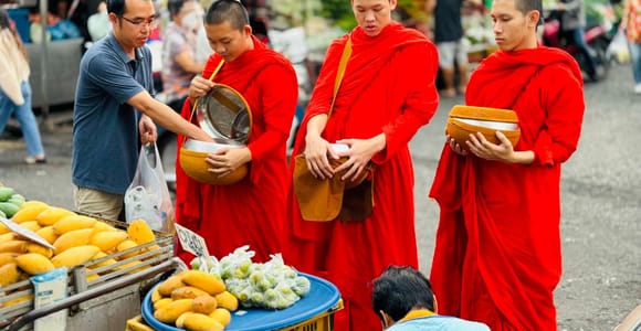Walk With Monks Collecting Alms(meeting point maybe change)