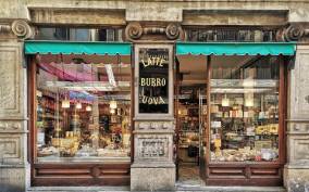 Turin: Guided Food Tour with Chocolate & Wine Tasting