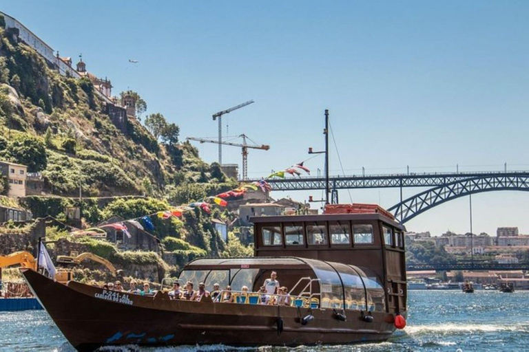 Porto: Visit the Lello bookshop and take a cruise Porto: Visit Lello Bookstore and take a Cruise