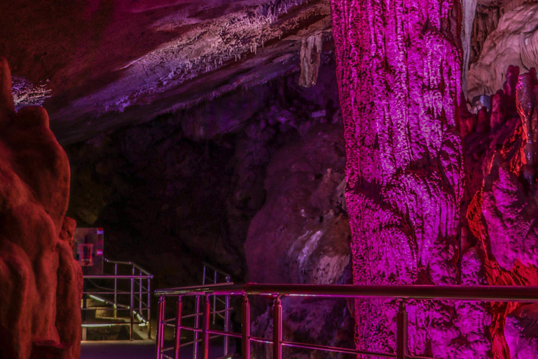 Kutaisi: Private Nature and Heritage Tour with Pickup