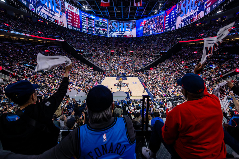 Los Angeles: Los Angeles Clippers Basketball Game Ticket Lower Baseline