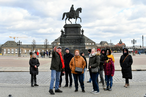 Visita ao centro histórico da cidade com jantar saxónico